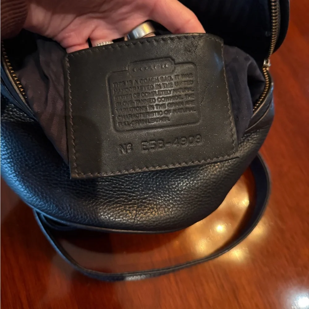 Stunning EUC vintage Coach black pebbled leather Sonoma Fishing Creel crossbody